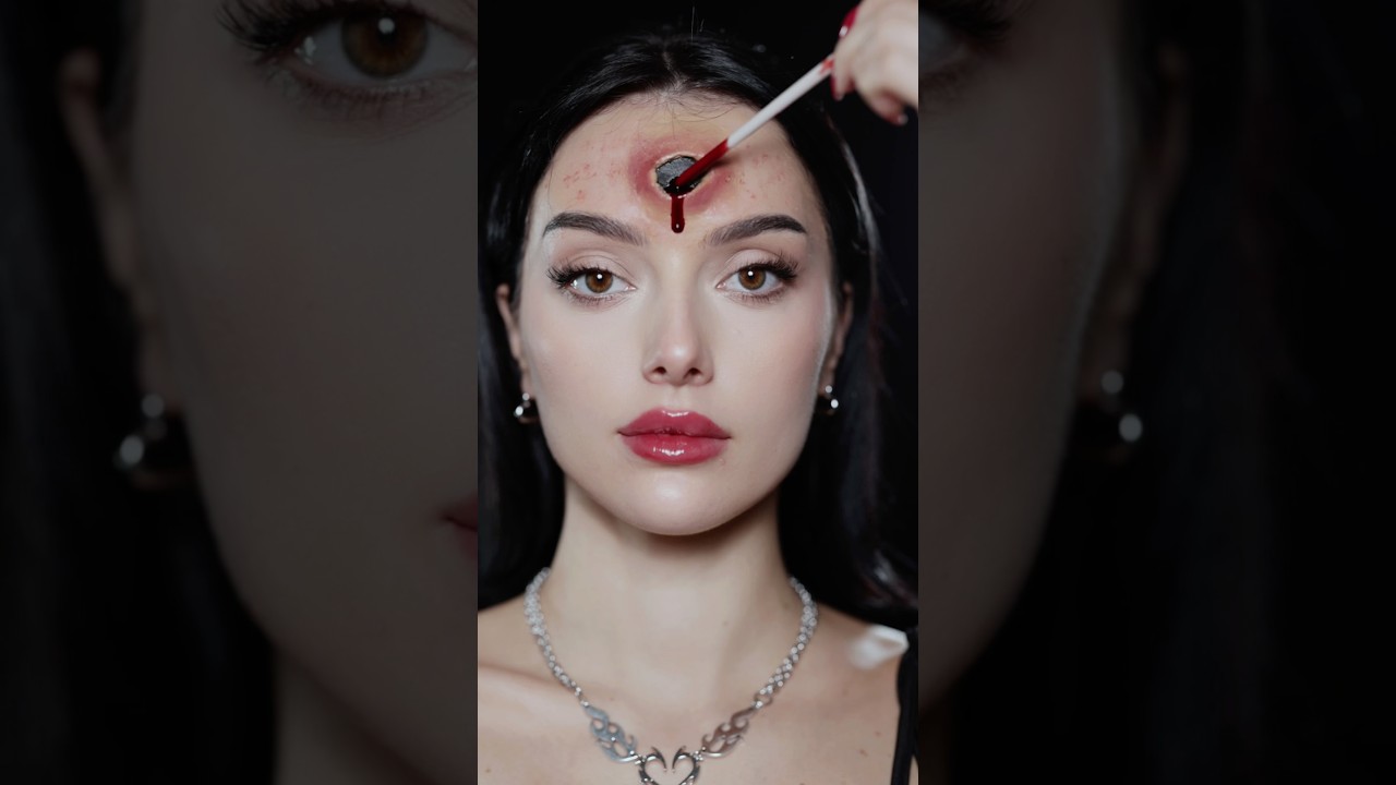 Vazeline + flour + foundation = Halloween look 👻halloween makeup orgn @alexxandra.makeup