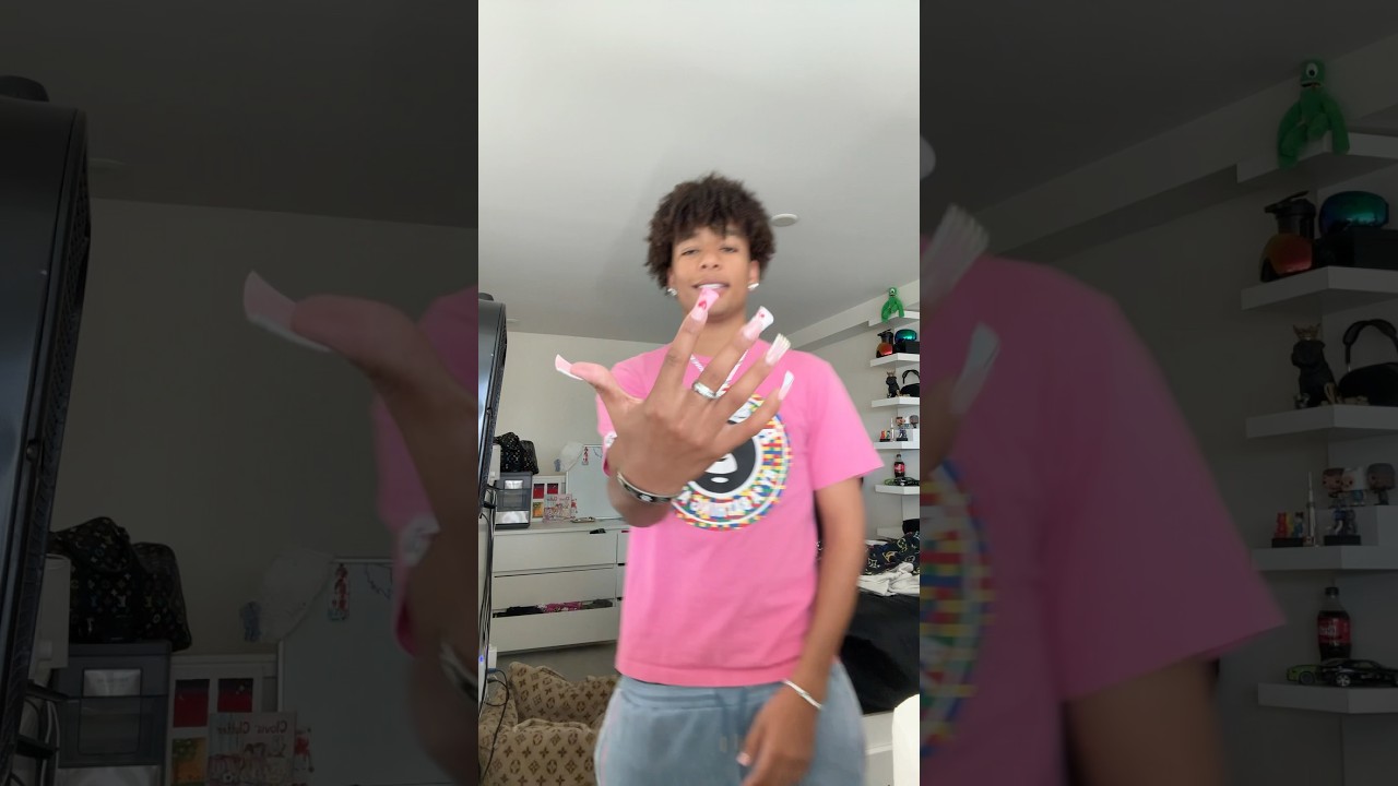 who saw my new YouTube video 😳 prymrr kanebailey