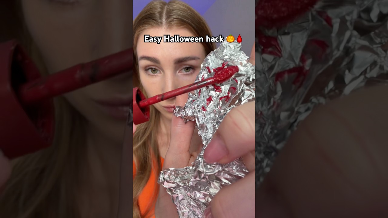 Easy Halloween hack🩸👻This Halloween Makeup Trick Change Face😳 halloweenmakeup shorts halloween