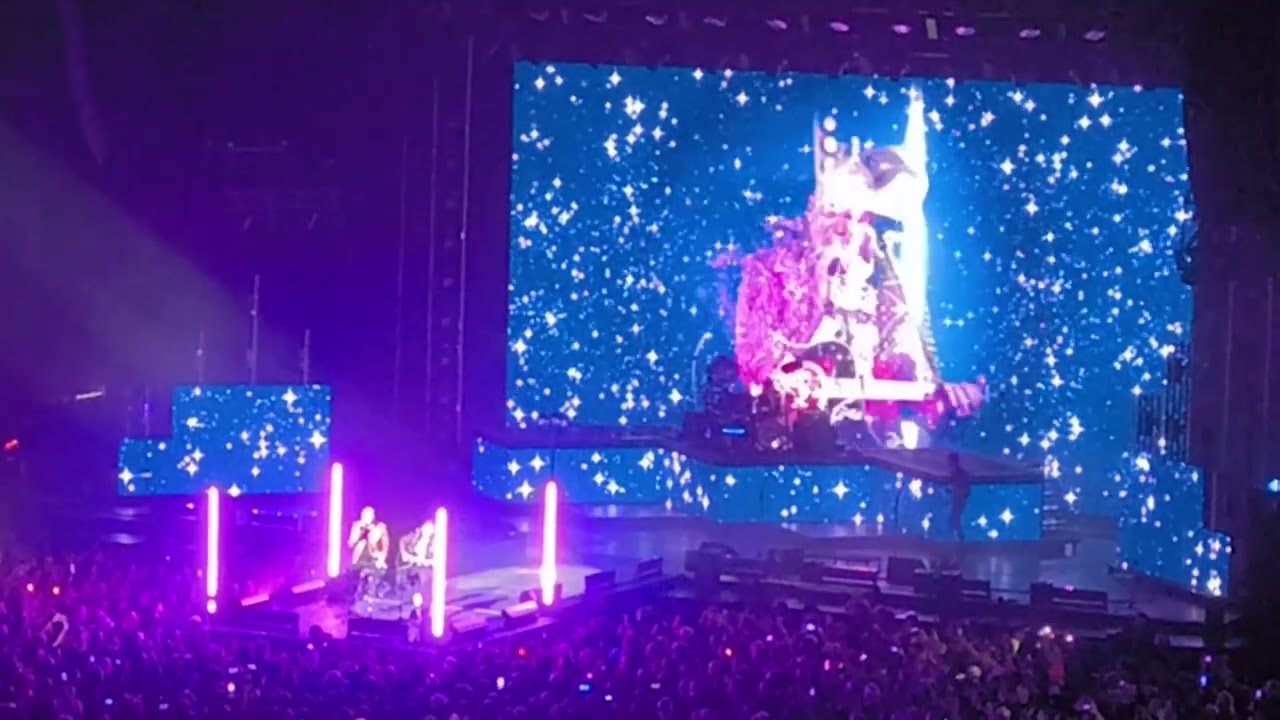 Helloween - A Tale That Wasn't Right - Praha, O2 arena - 24.10.2025