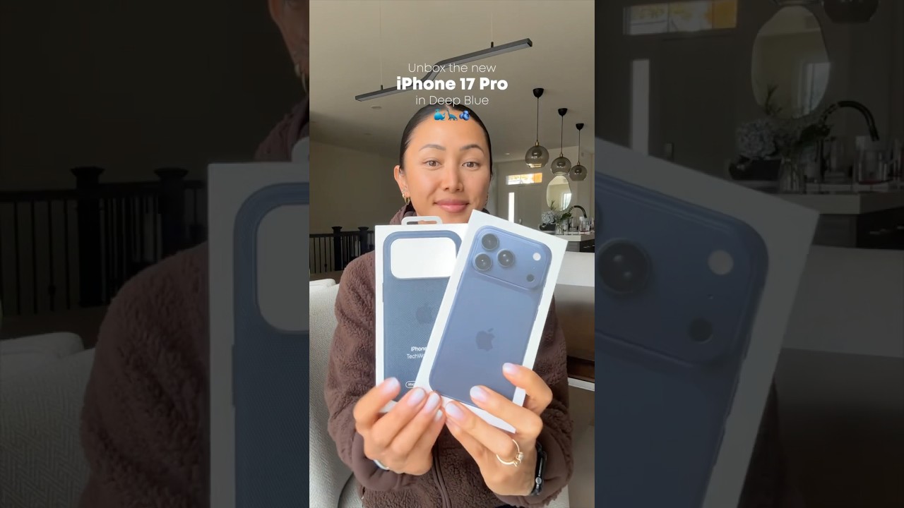 iPhone 17 Pro unboxing 💙🐳🦕✨ iphone17 iphoneunboxing iphone17pro appleiphone