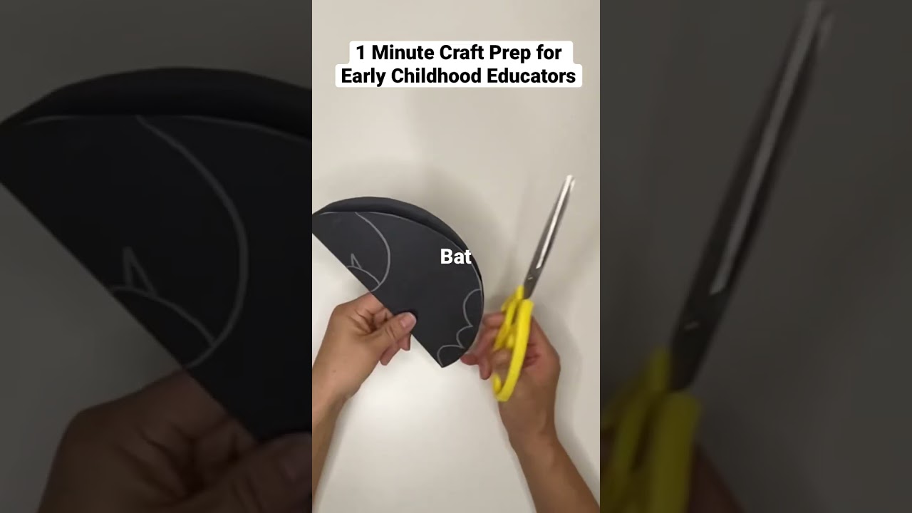 How to cut out a bat shape really quick 🦇halloween halloweendecoration classroomdecoration