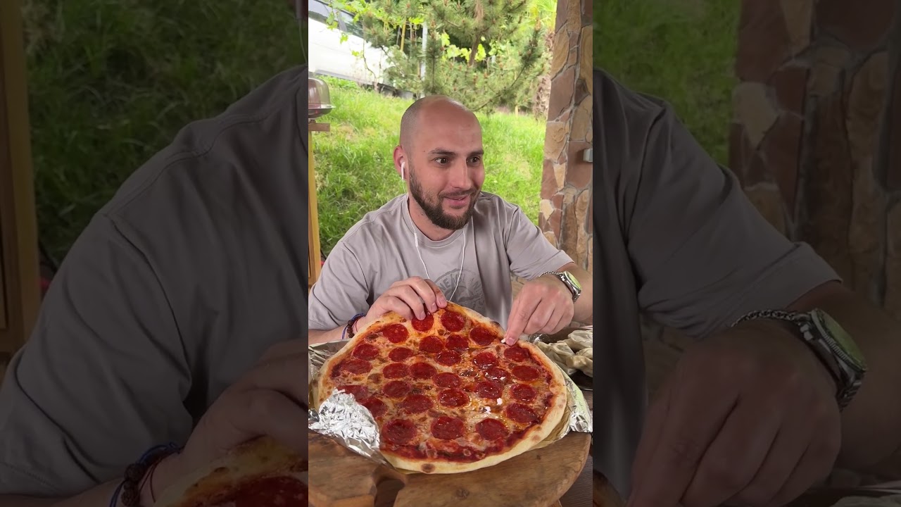 Каха слушает музыку