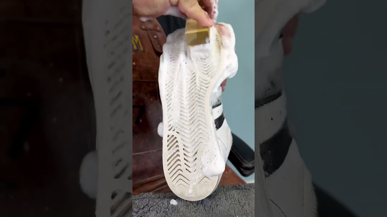 Can Shoelada clean adidas superstars? #shoedoc #shoelada #fz150 #shoecleaner #150bucks #adidas