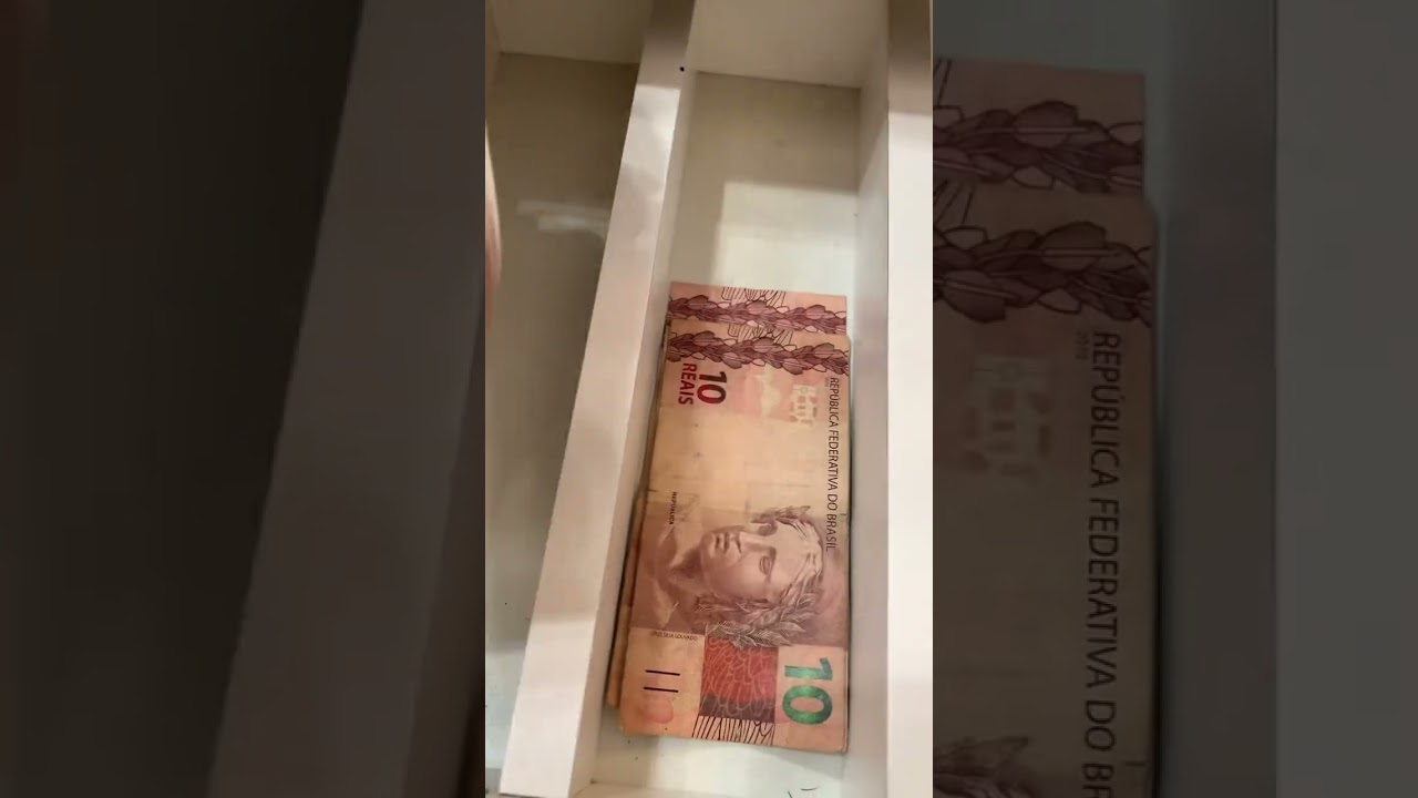 Só assim para guardar dinheiro. #shortsvideo #dinheiro #money