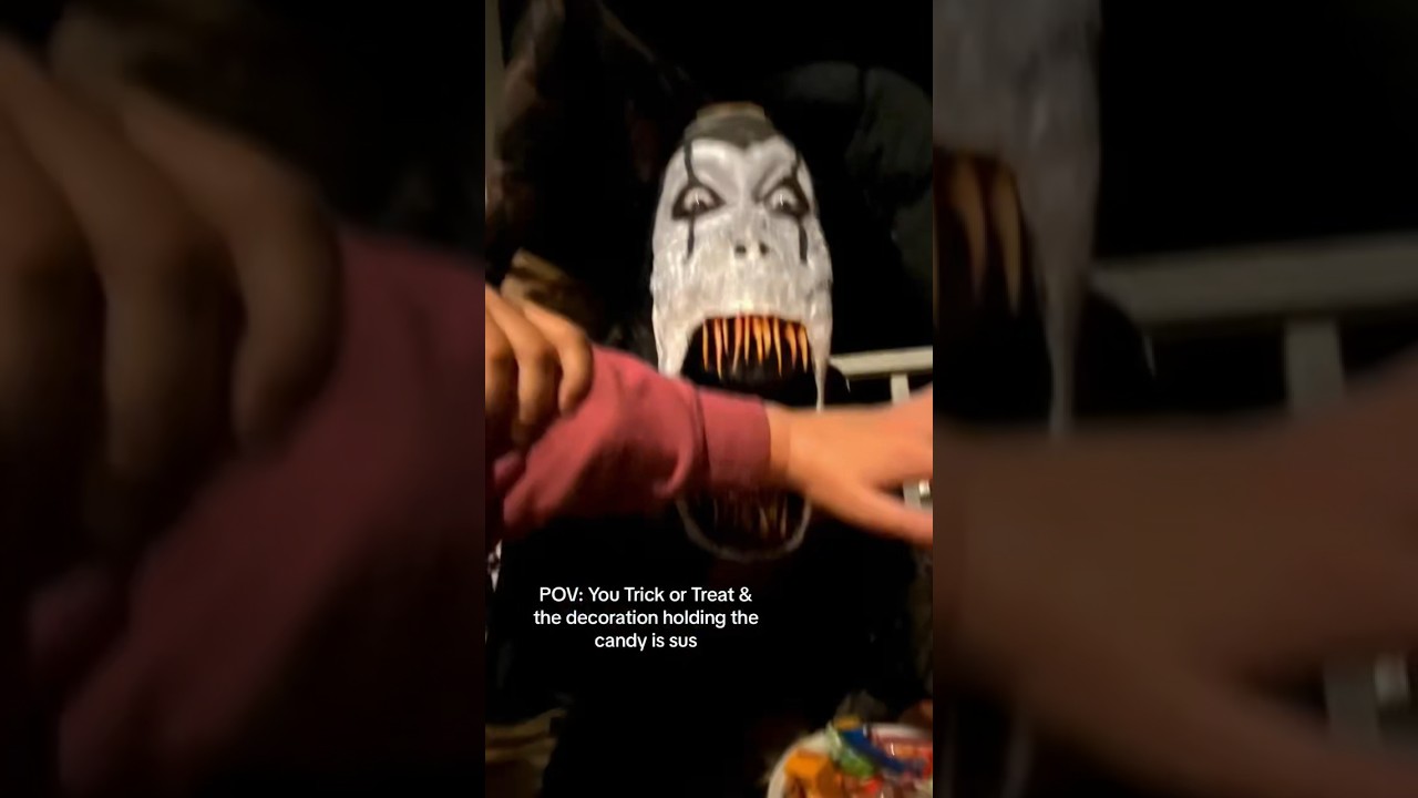 That ONE Halloween ‘Decoration’ relatable halloween scary