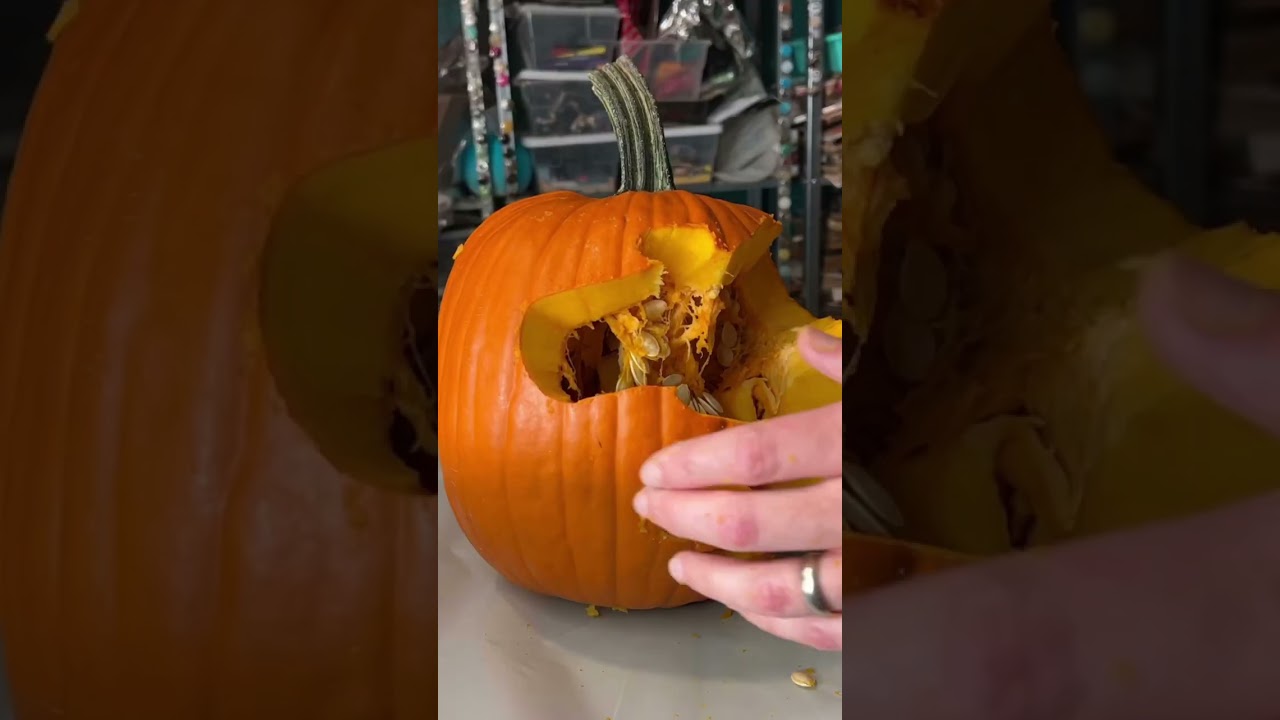 Carving a pumpkin with stop motion 🎃 halloween pumpkincarving pumpkin artprocess