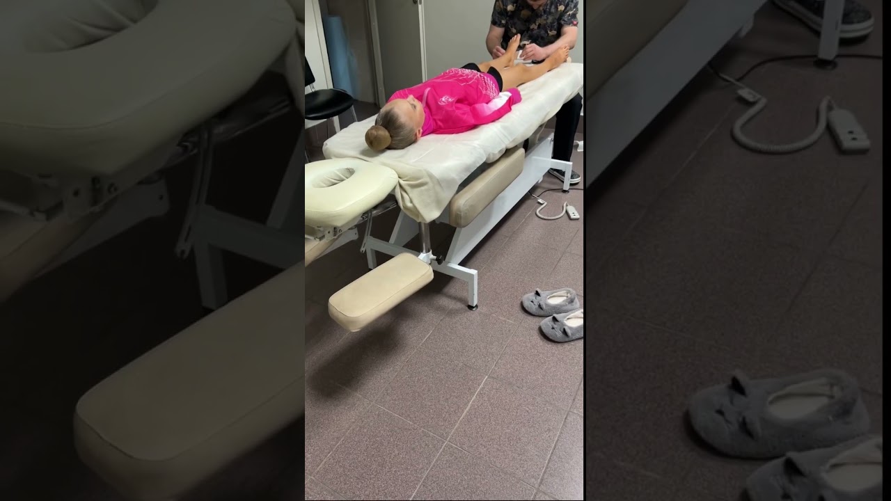 Подвернула ногу во время выступления нога тейп ульянамишкурова2013 гимнастка спорт силаволи