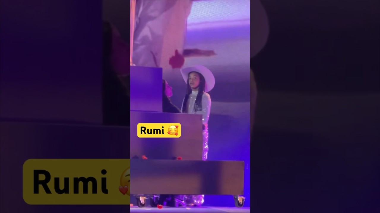 Rumi is dancing while waiting to go to her mother 😍📷 cowboycartertour beyonce celebrity