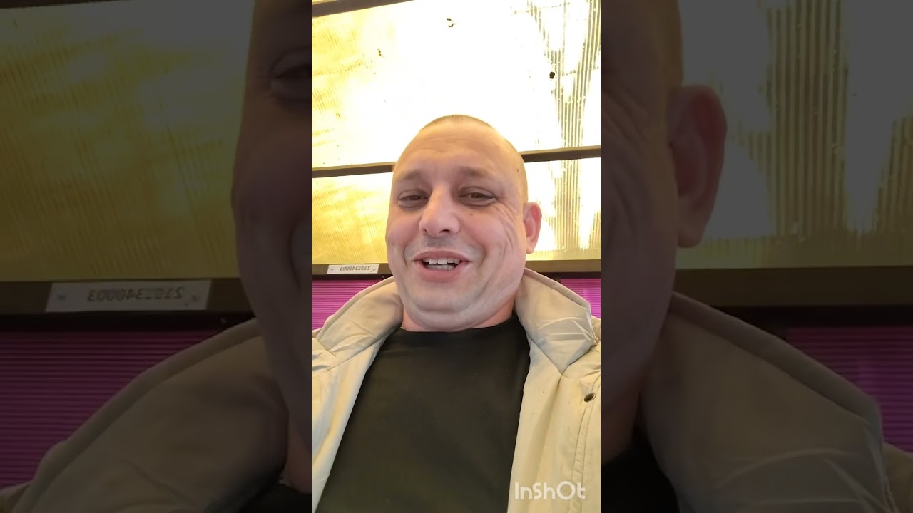 1.05.2025 Харьковские блогеры только и могут скулить, будте смелей, общайтесь.