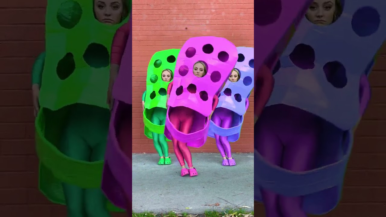 Pov: you’re at a Halloween party and the croc girl starts multiplying halloweencostume