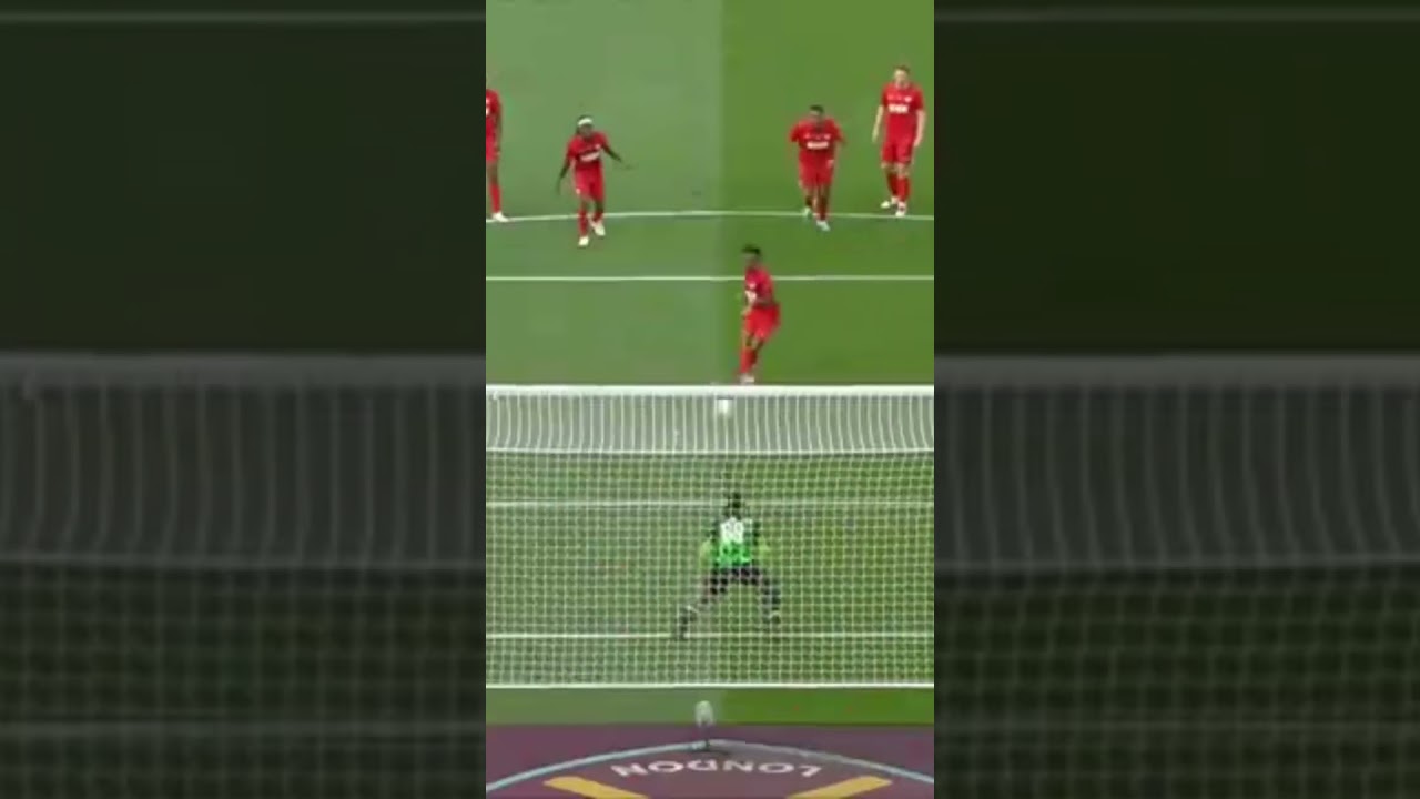 MrBeast ПРОТИВ IShowSpeed ФУТБОЛЬНЫЙ МАТЧ! ФУТБОЛ БЛОГГЕРЫ МИСТЕР БИСТ И АЙШОУСПИД ОБЗОР! shorts