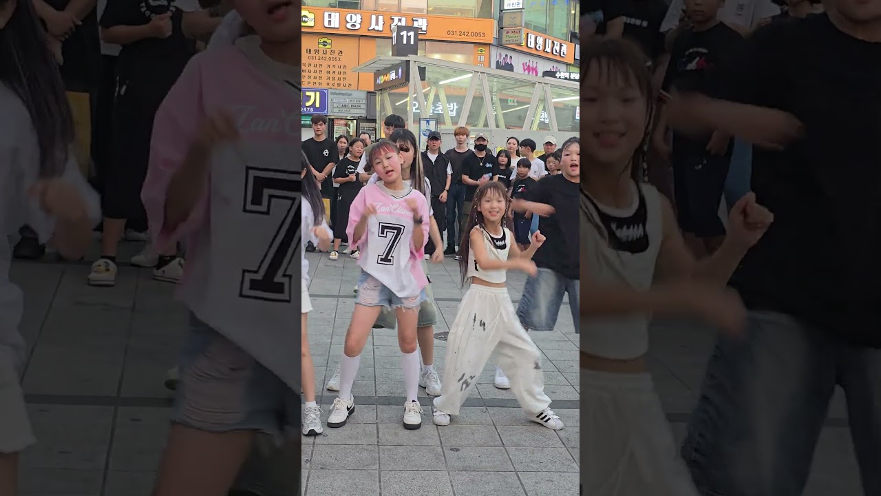 fast cars super stars #춤추는나율 #kpop #music #dance #쇼츠 #챌린지 #AFstarz #춤추는곰돌 #COLA #춤추는나율COLA #어깨댄스챌린지