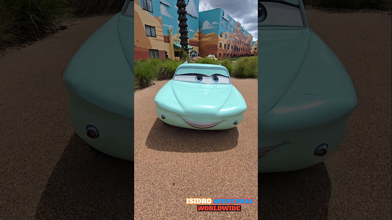 FLO'S V8 CAFE EN DISNEY ART OF ANIMATION RESORT 😍 isidroaventuras