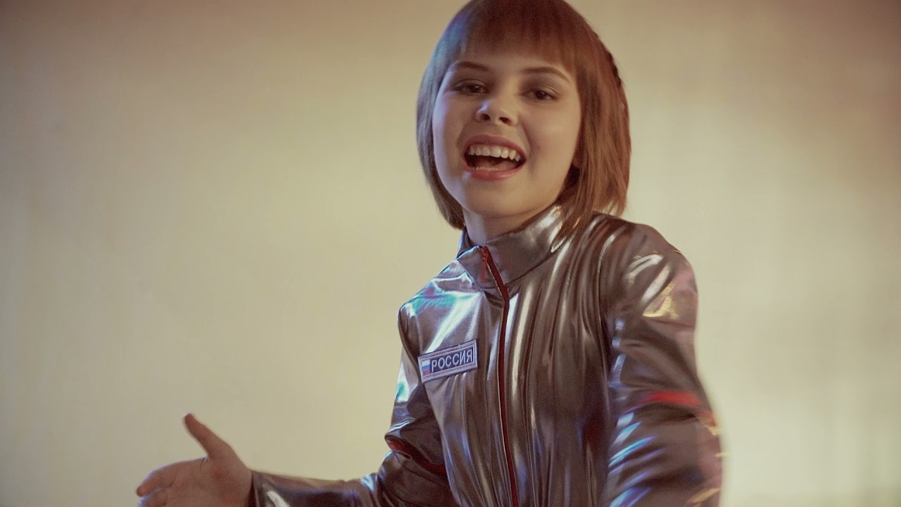 Клип на песню Bla-bla-bla от LIsaasIA Премьера ноябрь 2021