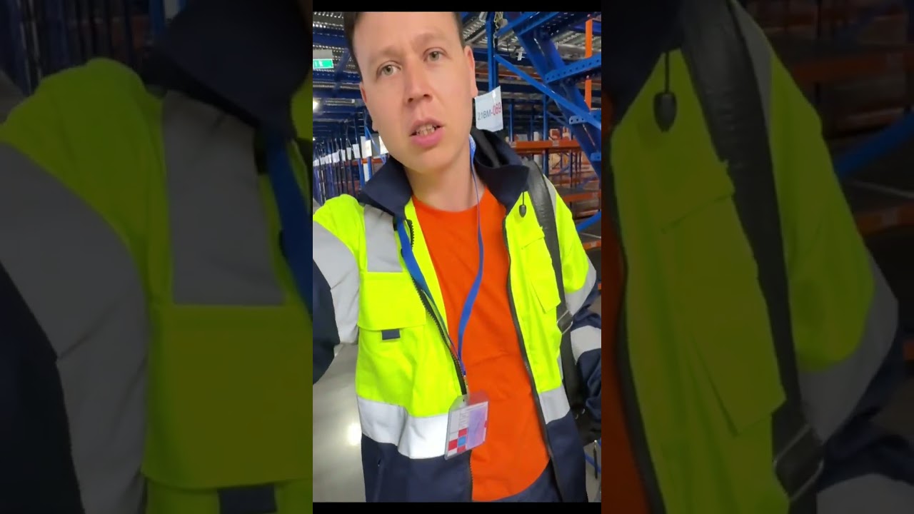 Работа вахтой на складе в Major - от 3900р за смену shorts вахта работа