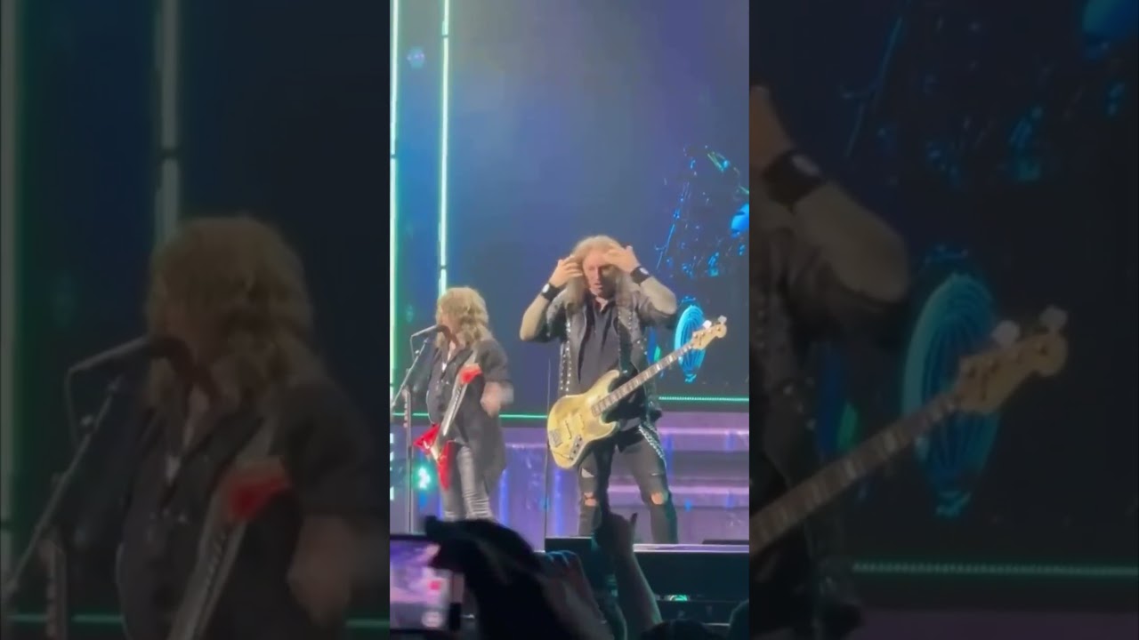 Future World - Helloween Live in Luxembourg 17/10/2025 First Show New Tour shorts