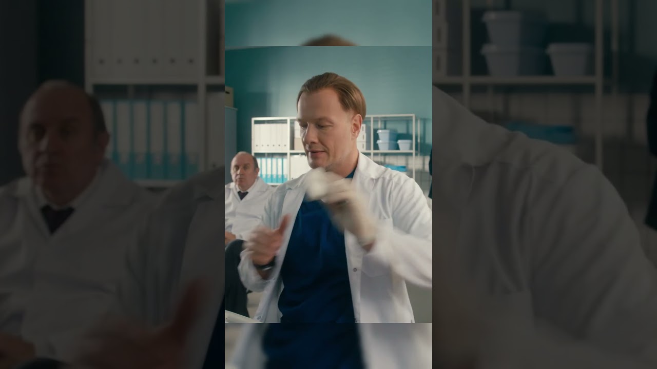 Сегодня же требует кесарево😮 акушер сериал кино фильмы рекомендации сериалы