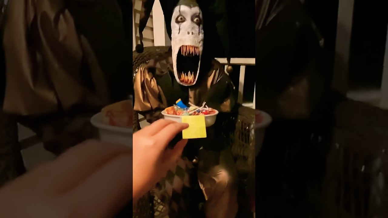 Would YOU Trick or Treat Here?! horror scary halloween